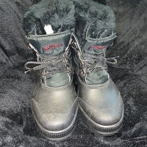 Sorel women’s size 6 felt lined boots